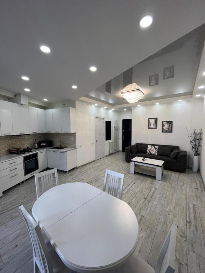 Kobi Apartments Tbilisi Exterior photo